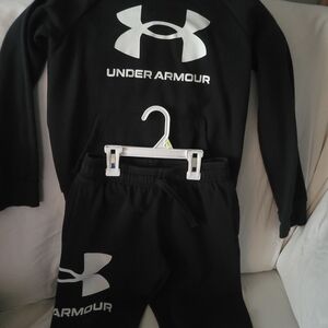 Under Armour Kids Set in Black with Logo